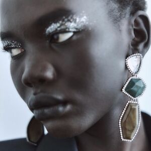 Ultra rare zara statement earrings